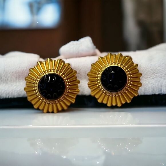 Brand New Gold And Black Starburst Round Stud Earrings Sterling Silver Post - Picture 1 of 2